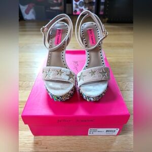 Betsey Johnson -- Platform Pumps -- Women's Size 6.5